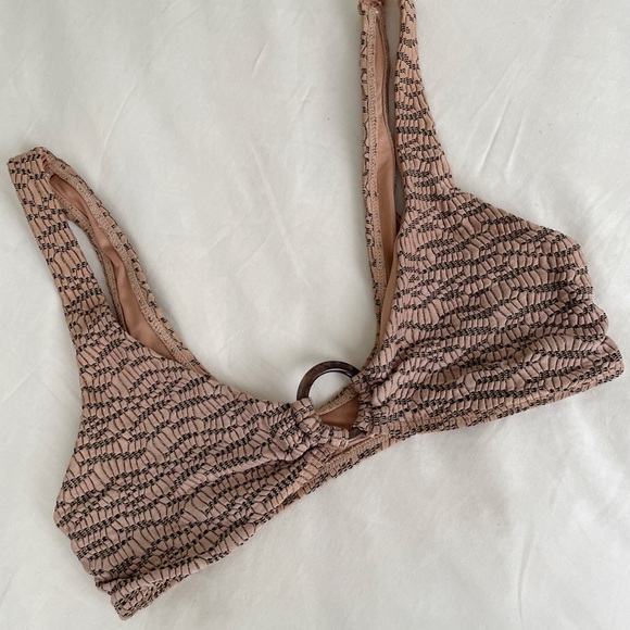 Topshop Ring Detail Bikini Top - Picture 2 of 4